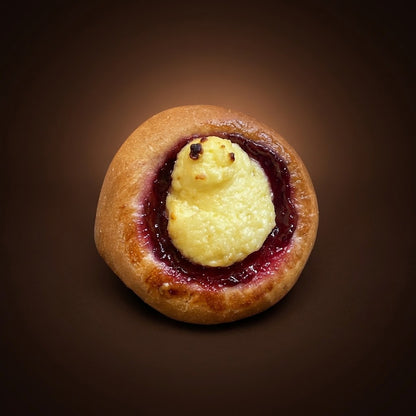 Gudeliai Vatruškos (Curd Cheese Buns Apricot and cherry)