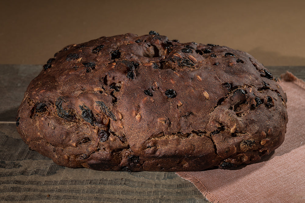 Gudeliai Dark Bread with Apricots